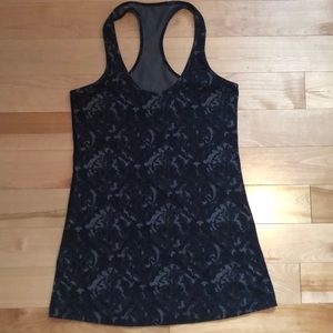 Lululemon tank top